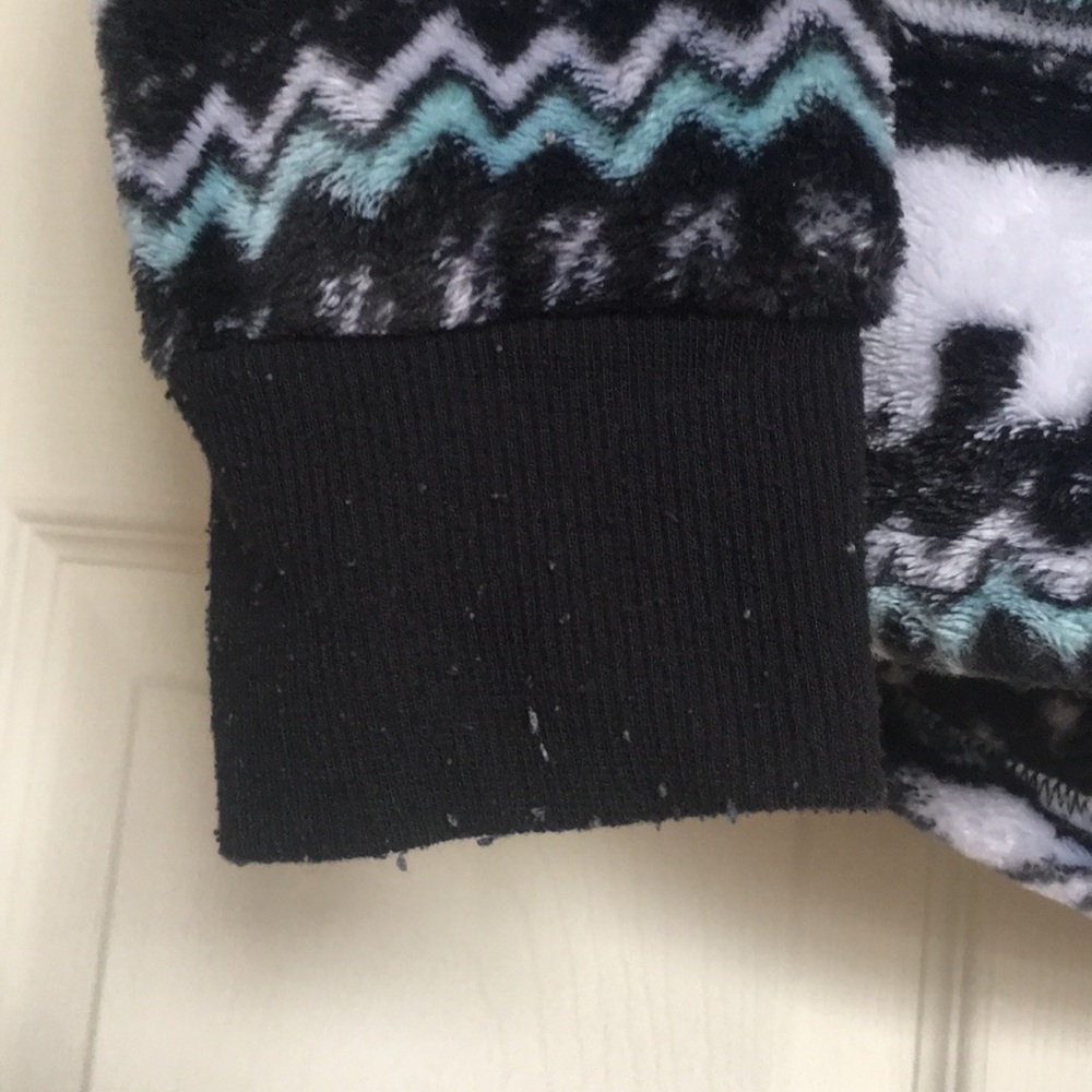 Fleece pullover - Picture 3 of 6